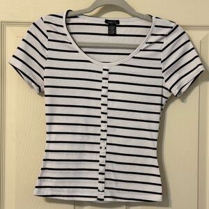 Rue 21 Black / White stripedTshirt - Small